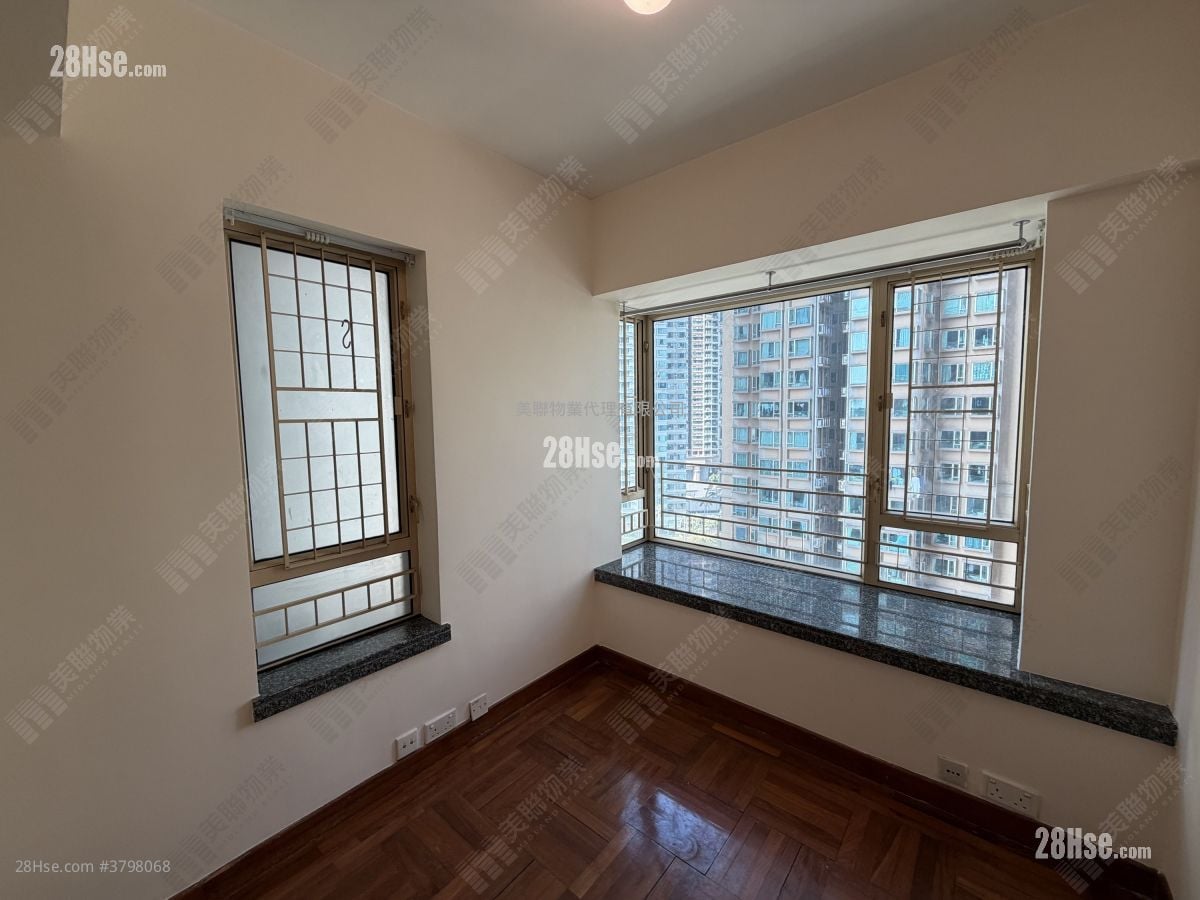 La Cite Noble Rental 2 Bedrooms , 1 Bathroom 378 ft²