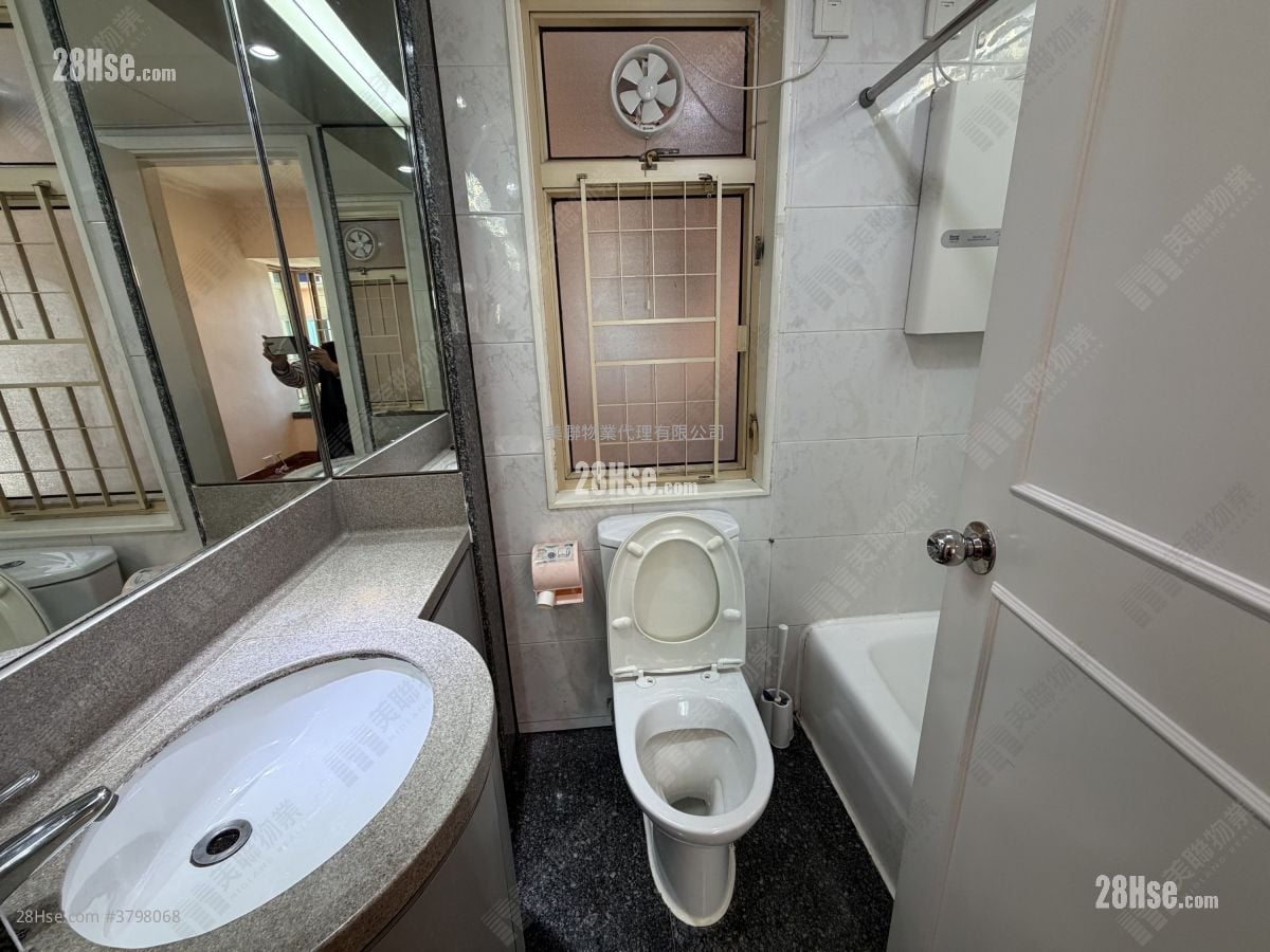 La Cite Noble Rental 2 Bedrooms , 1 Bathroom 378 ft²