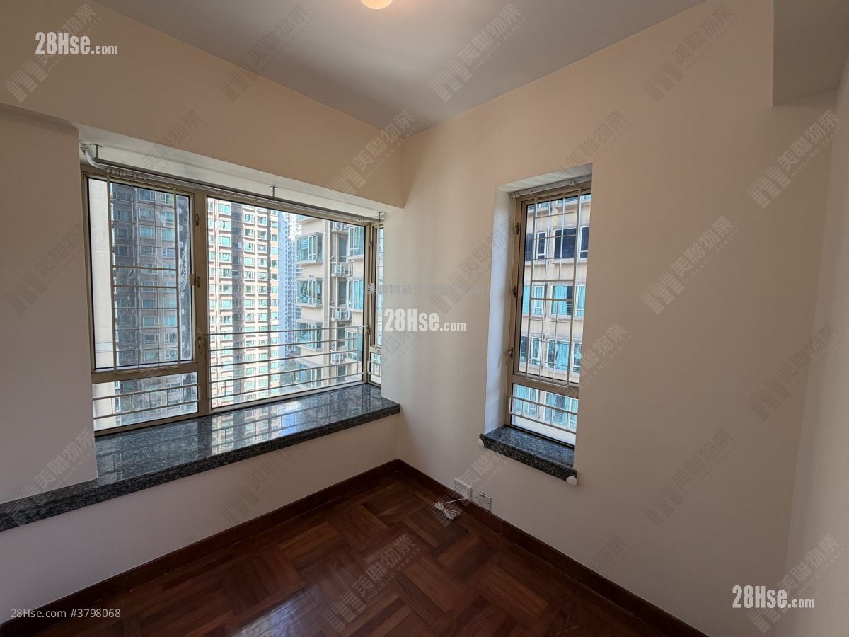 La Cite Noble Rental 2 Bedrooms , 1 Bathroom 378 ft²