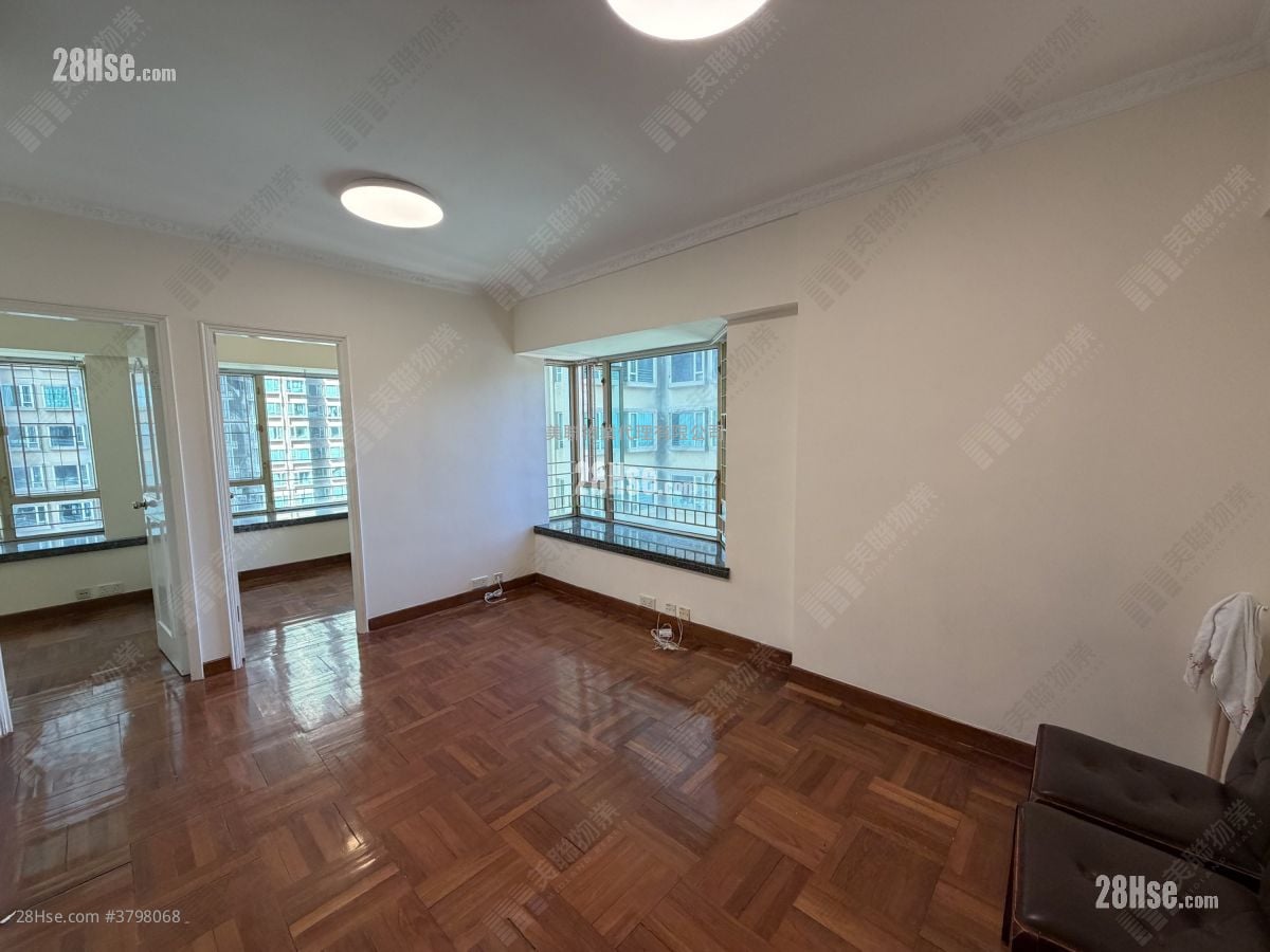 La Cite Noble Rental 2 Bedrooms , 1 Bathroom 378 ft²