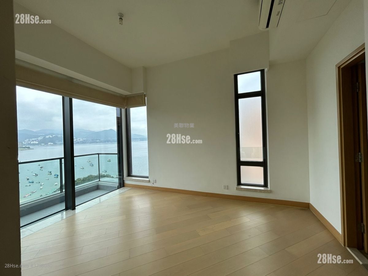 St Barths Sell 5+ Bedrooms , 3 Bathrooms 1,353 ft²