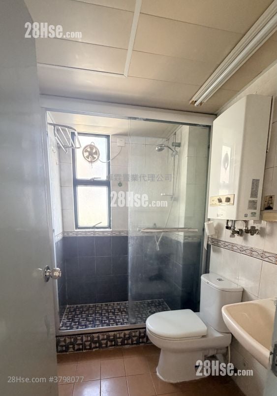 俊贤阁 租盘 2 房 , 1 浴室 365 平方尺