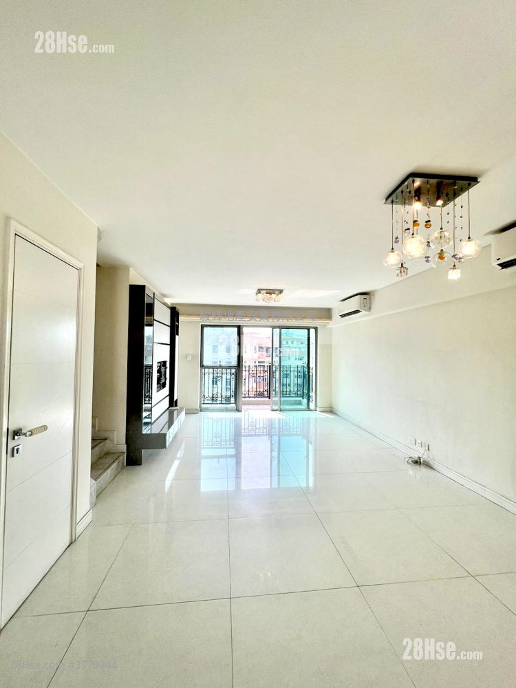 珏堡 售盘 4 房 , 3 浴室 1,330 平方尺