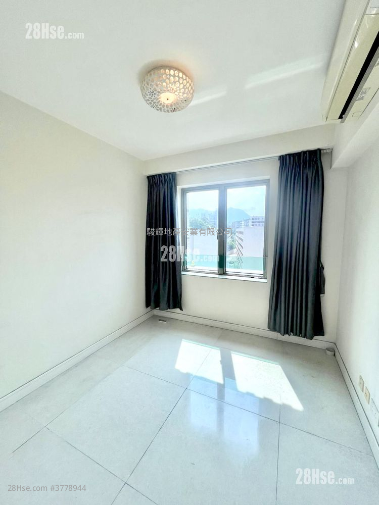 珏堡 售盘 4 房 , 3 浴室 1,330 平方尺