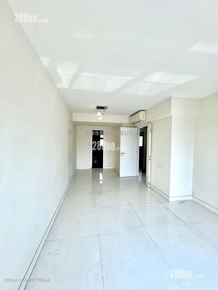 珏堡 售盘 4 房 , 3 浴室 1,330 平方尺