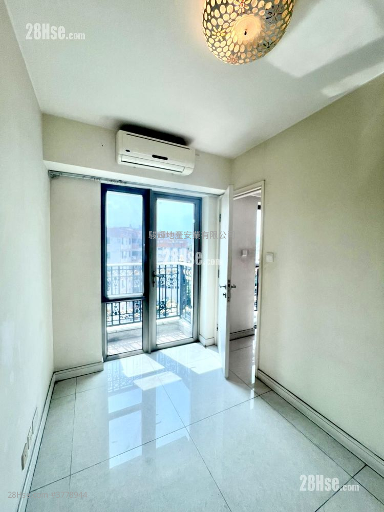 珏堡 售盘 4 房 , 3 浴室 1,330 平方尺