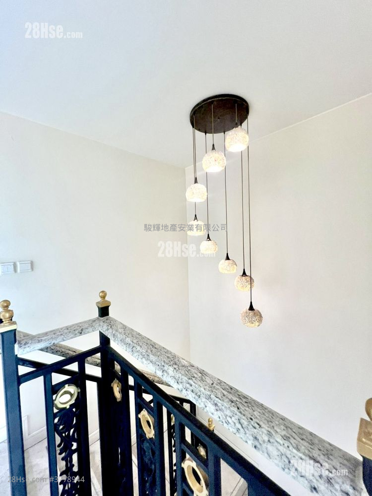 珏堡 售盘 4 房 , 3 浴室 1,330 平方尺