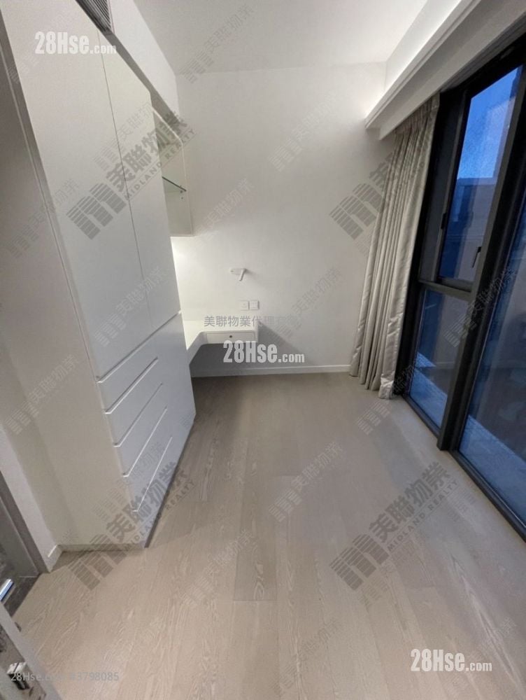 The Wings Rental 5+ Bedrooms , 4 Bathrooms 1,238 ft²