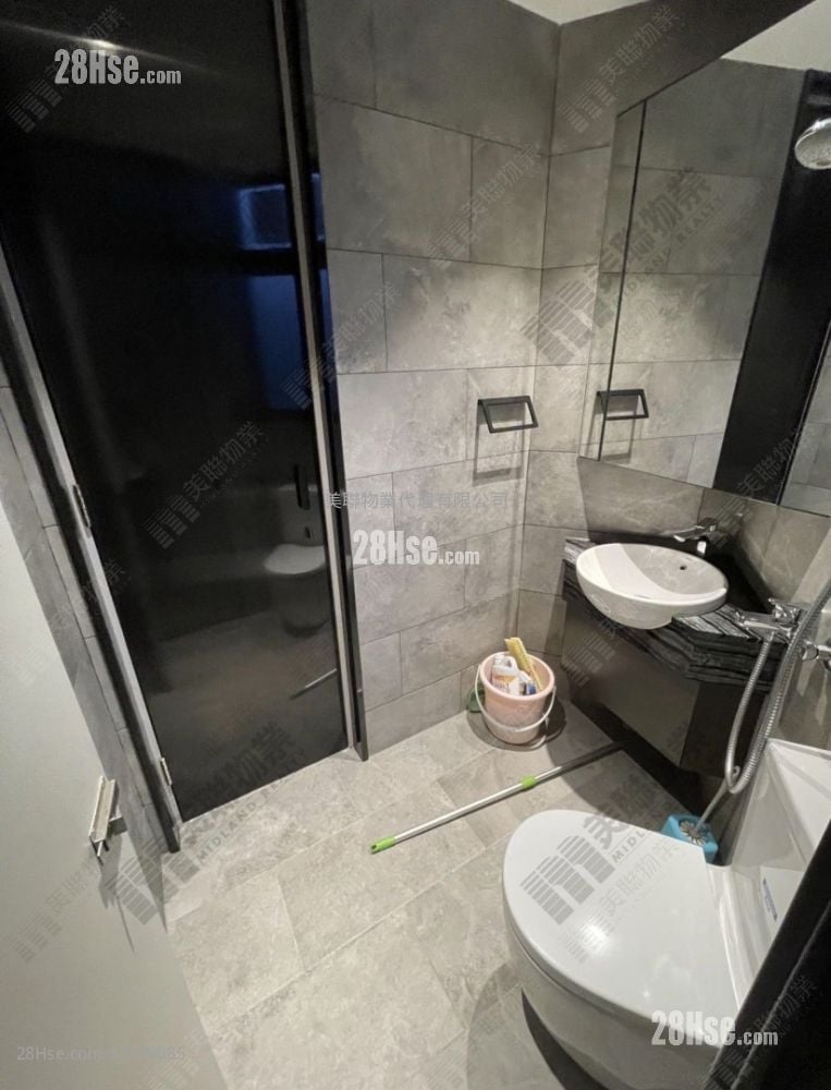 The Wings Rental 5+ Bedrooms , 4 Bathrooms 1,238 ft²