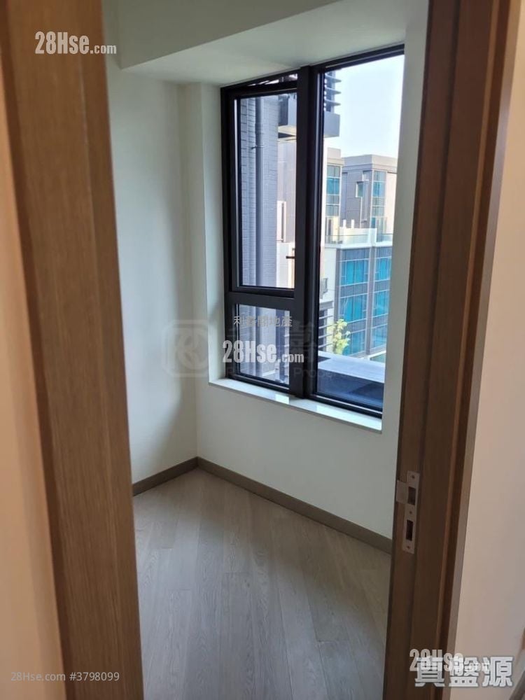 Wetland Seasons Bay Rental 434 ft²