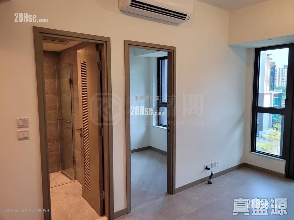 Wetland Seasons Bay Rental 434 ft²