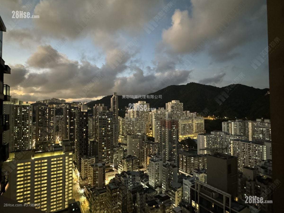 The Vertex Sell 2 Bedrooms 489 ft²