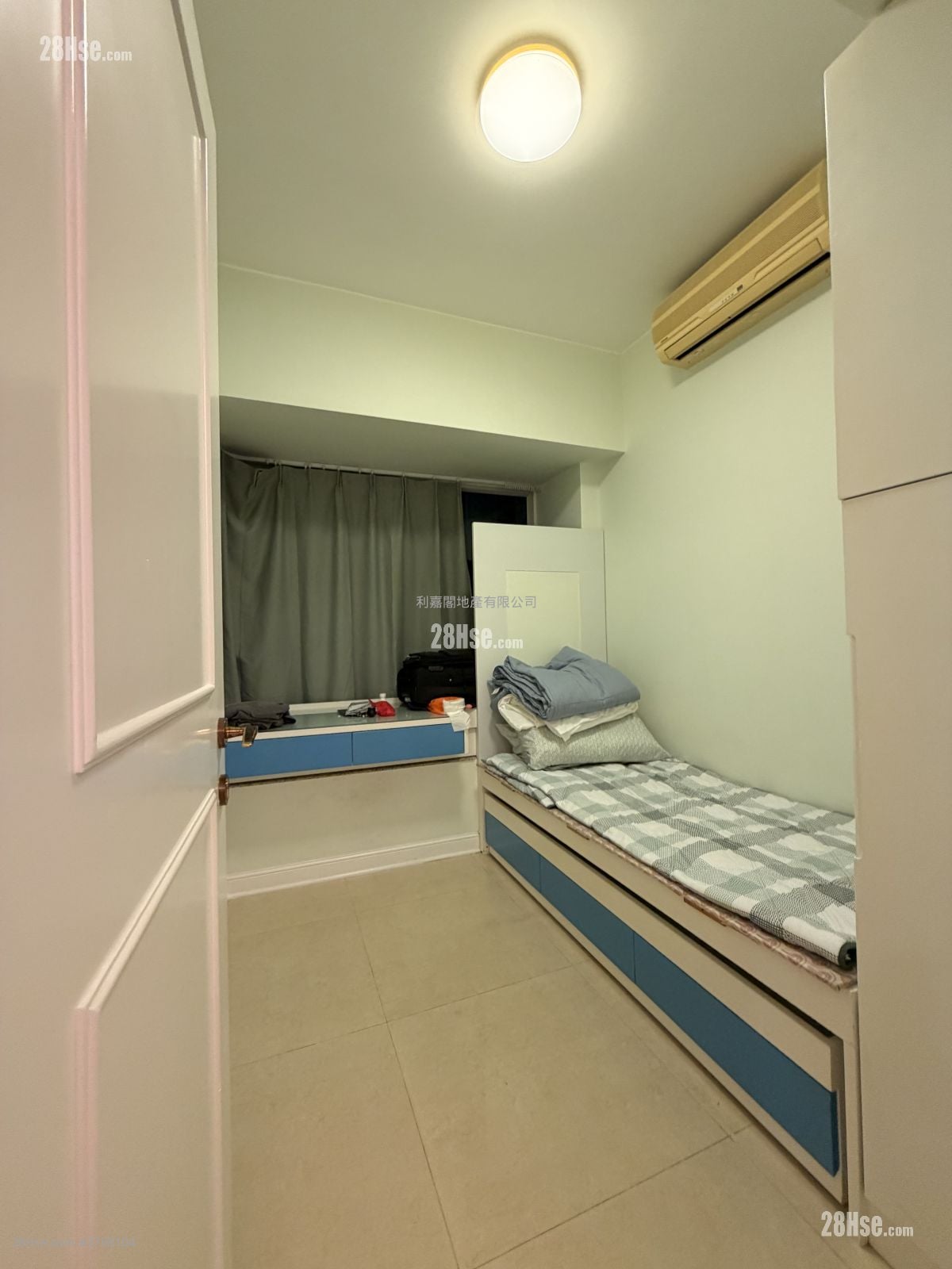 Banyan Garden Sell 2 Bedrooms , 1 Bathroom 475 ft²