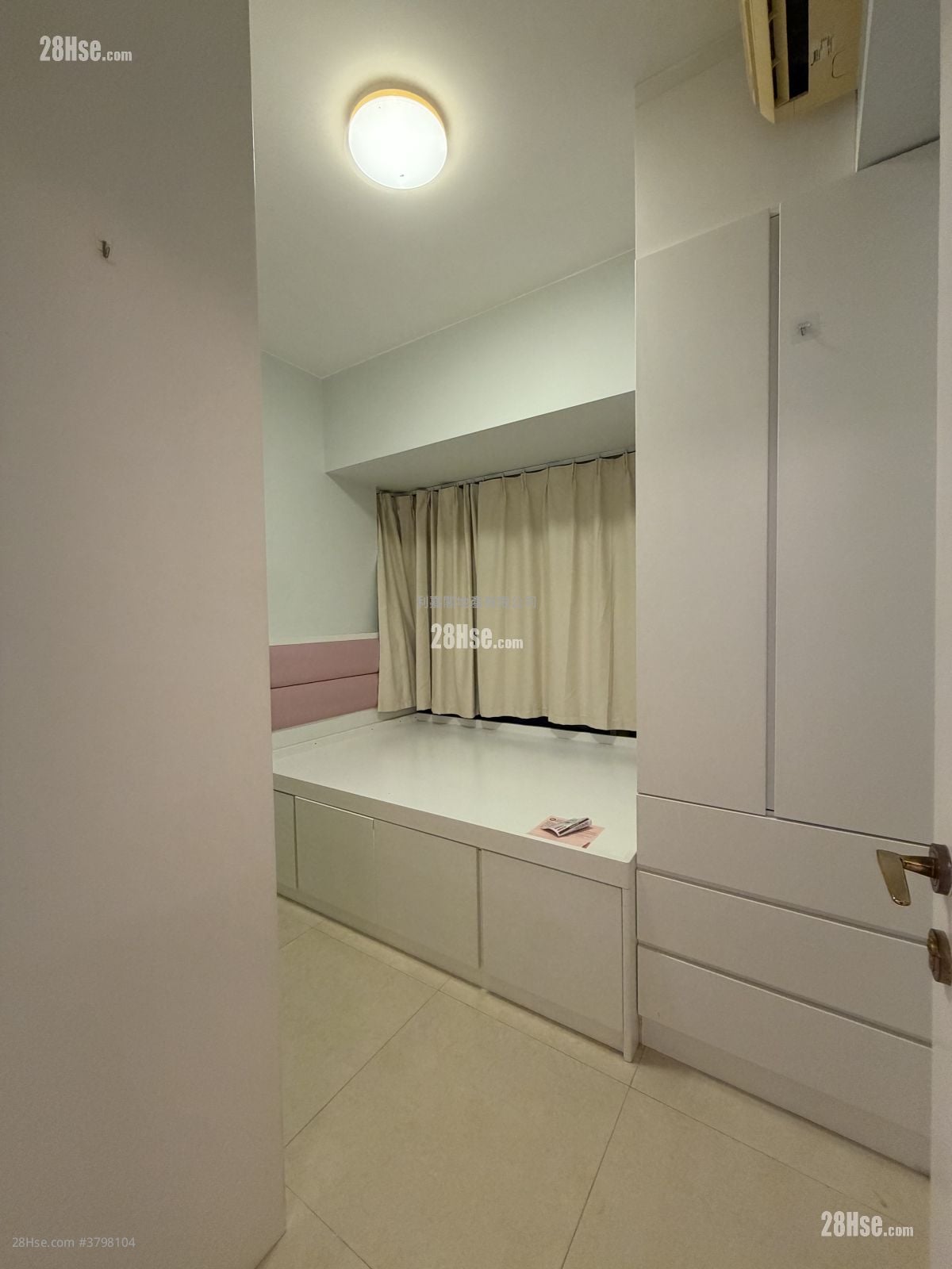Banyan Garden Sell 2 Bedrooms , 1 Bathroom 475 ft²