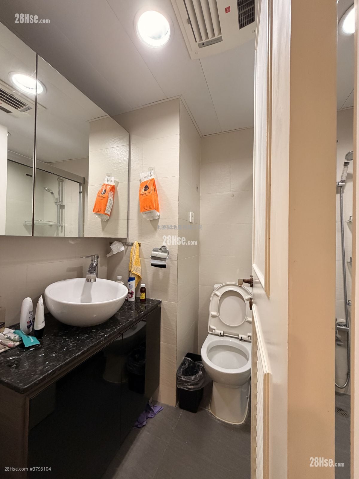 Banyan Garden Sell 2 Bedrooms , 1 Bathroom 475 ft²