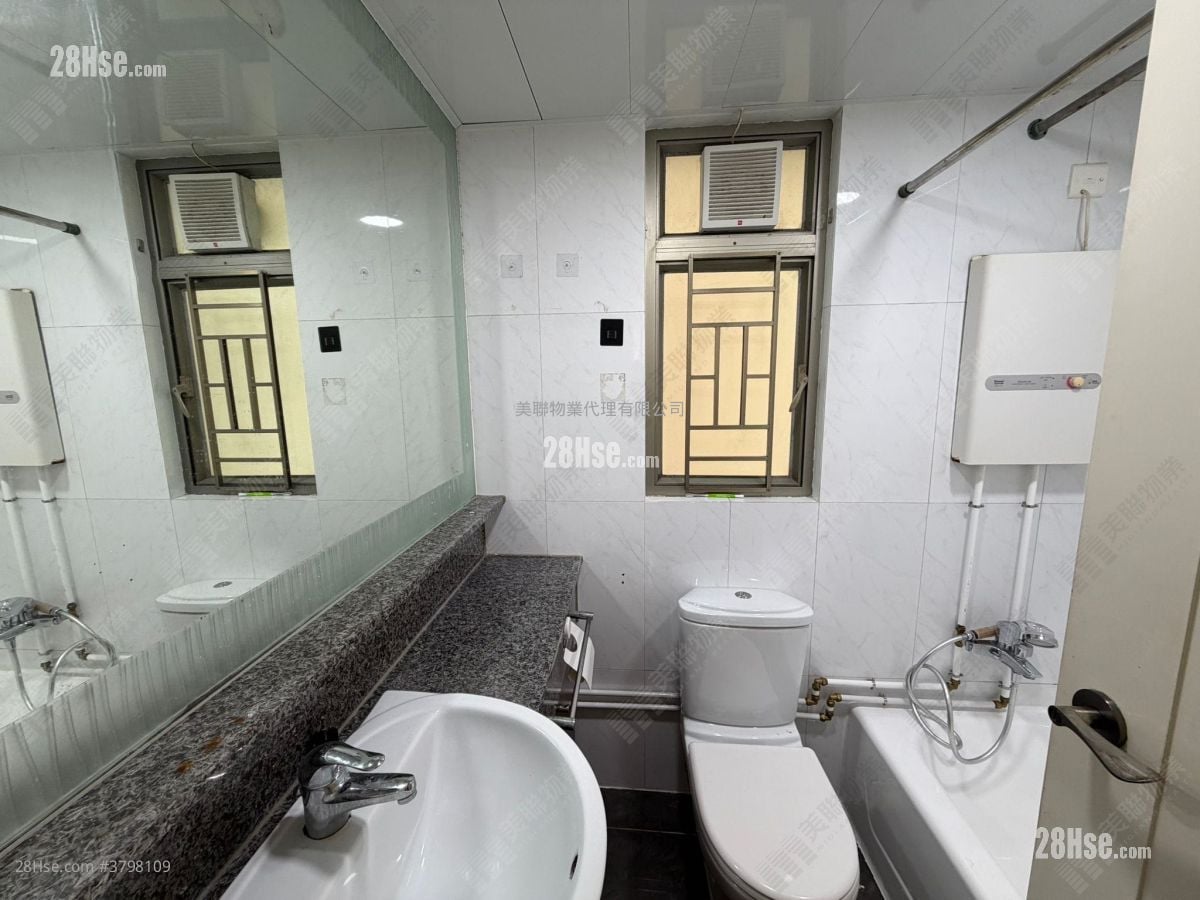 Tseung Kwan O Plaza Rental 2 Bedrooms , 1 Bathroom 429 ft²