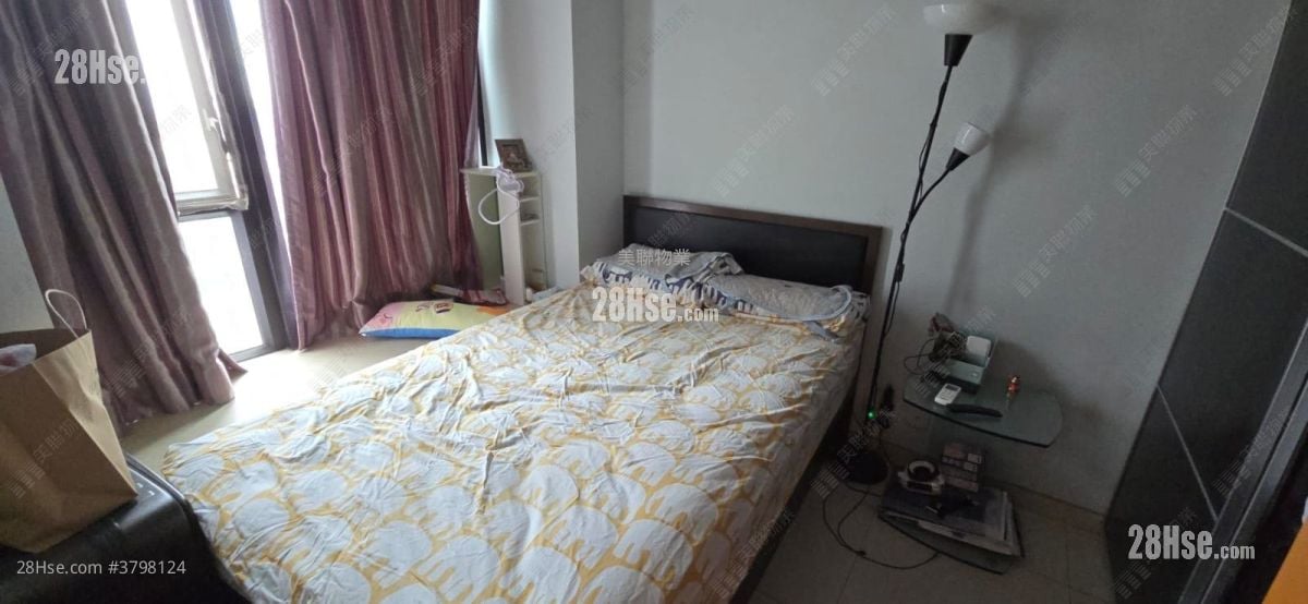 Chelsea Court Sell 2 Bedrooms , 1 Bathroom 460 ft²