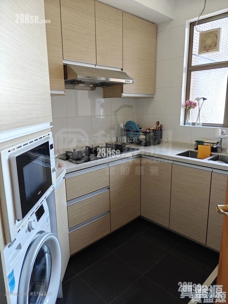 宝翠园 售盘 2 房 , 2 浴室 773 平方尺