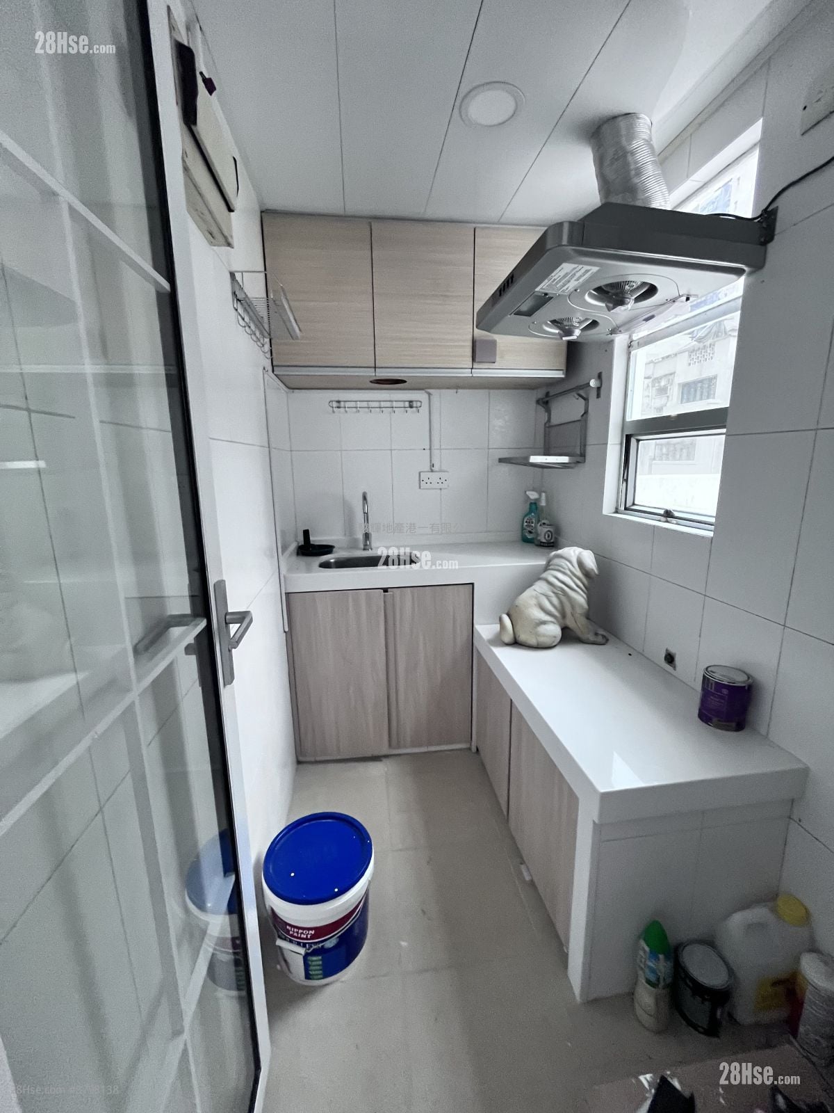 Comfort Court Rental 2 Bedrooms 316 ft²