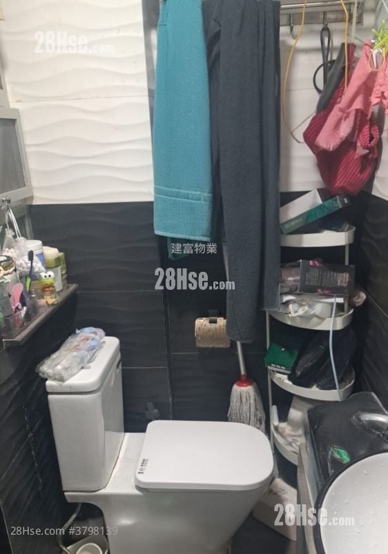 振兴新村 售盘 1 浴室 350 平方尺