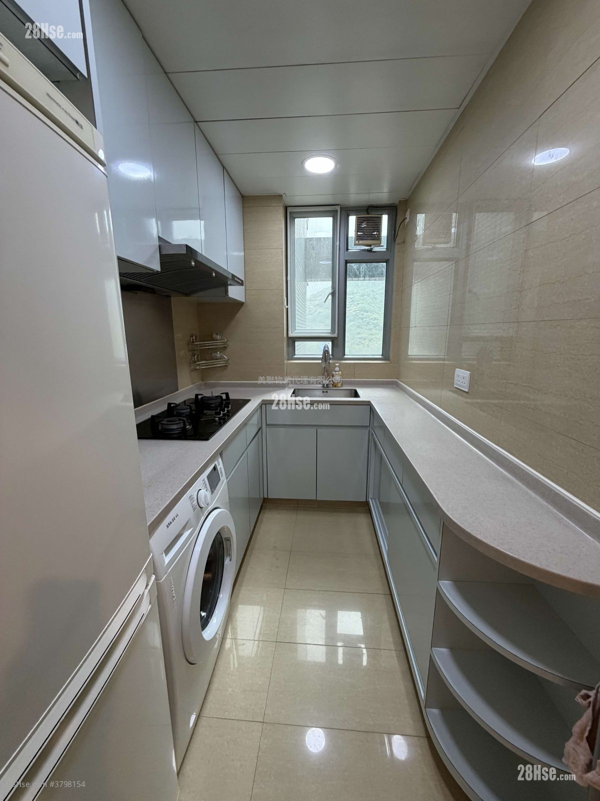 映湾园 租盘 710 平方尺