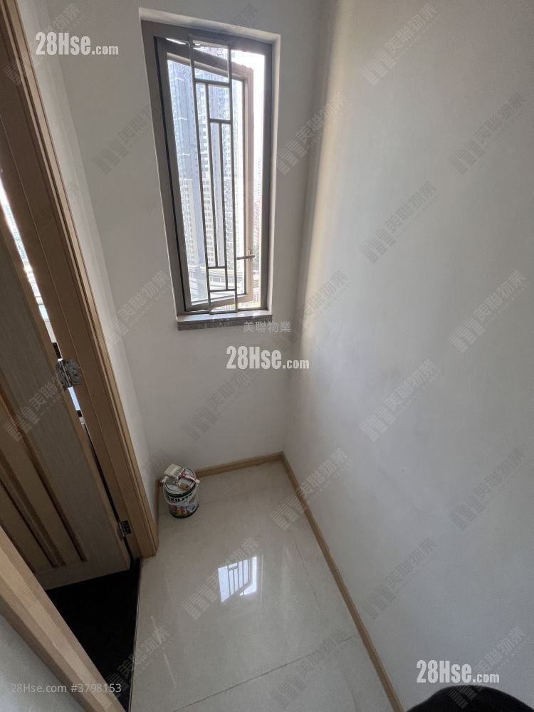 Ocean Pride Sell 3 Bedrooms , 2 Bathrooms 773 ft²