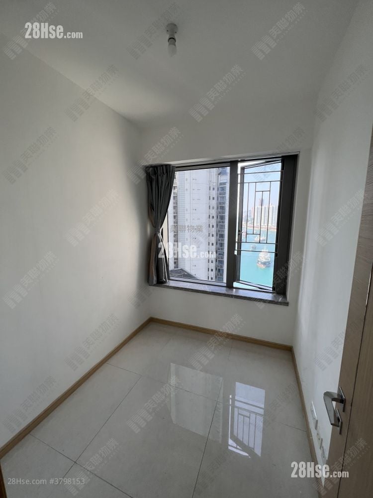 Ocean Pride Sell 3 Bedrooms , 2 Bathrooms 773 ft²