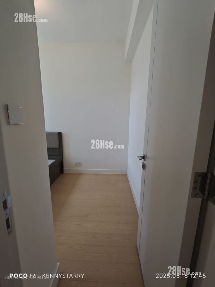 Monaco Rental 2 Bedrooms , 1 Bathroom 437 ft²