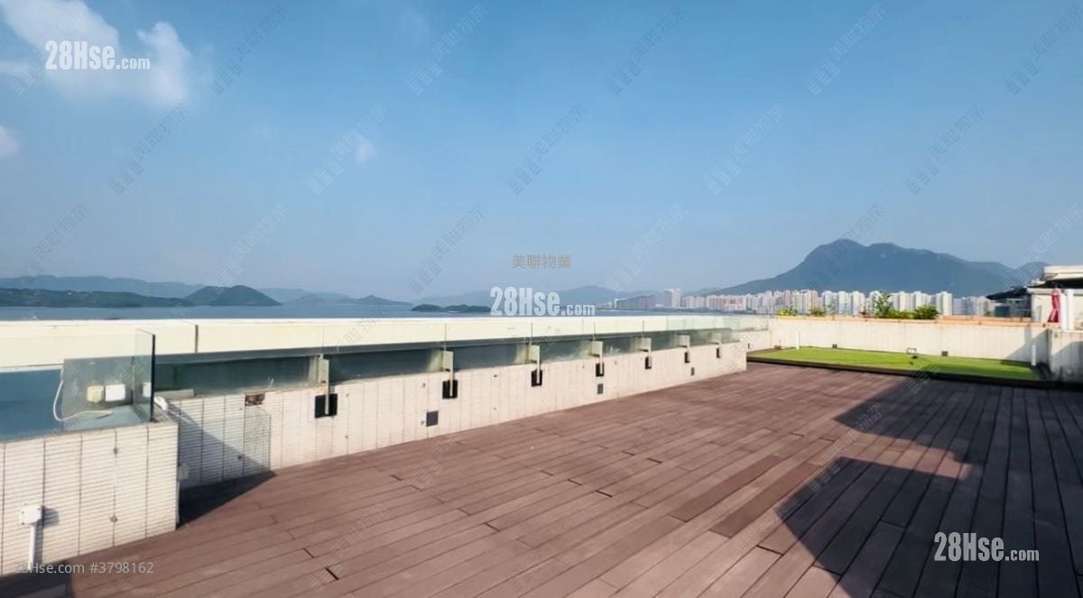 天台: 天赋海湾 租盘 4 房 , 5+ 浴室 2,297 平方尺