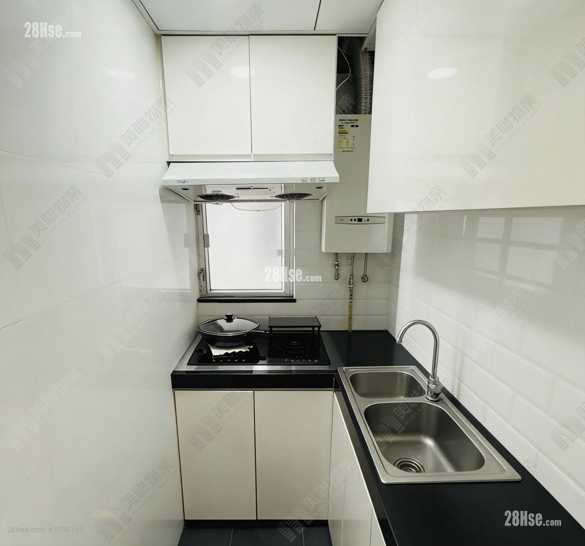 Lucky Plaza Sell 1 Bedroom 326 ft²