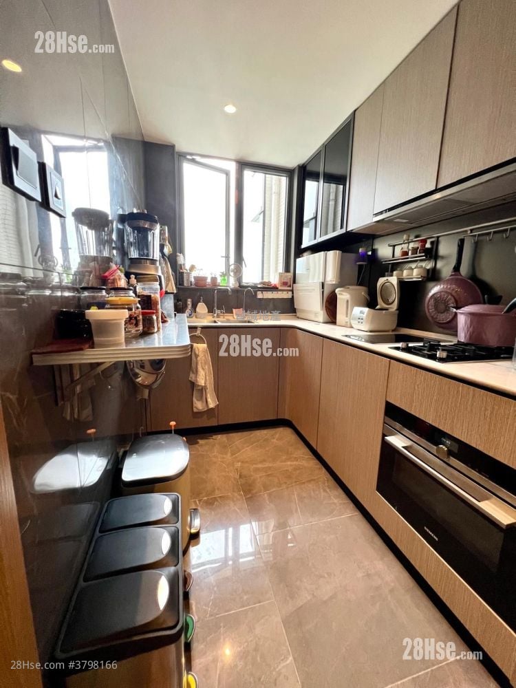 上源 租盘 4 房 , 3 浴室 829 平方尺