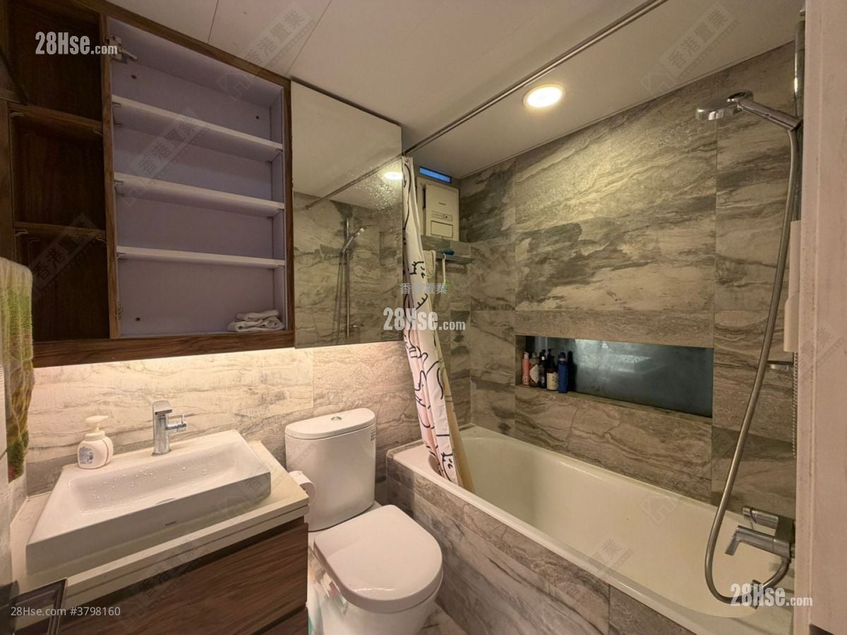 Taikoo Shing Rental 2 Bedrooms , 1 Bathroom 580 ft²