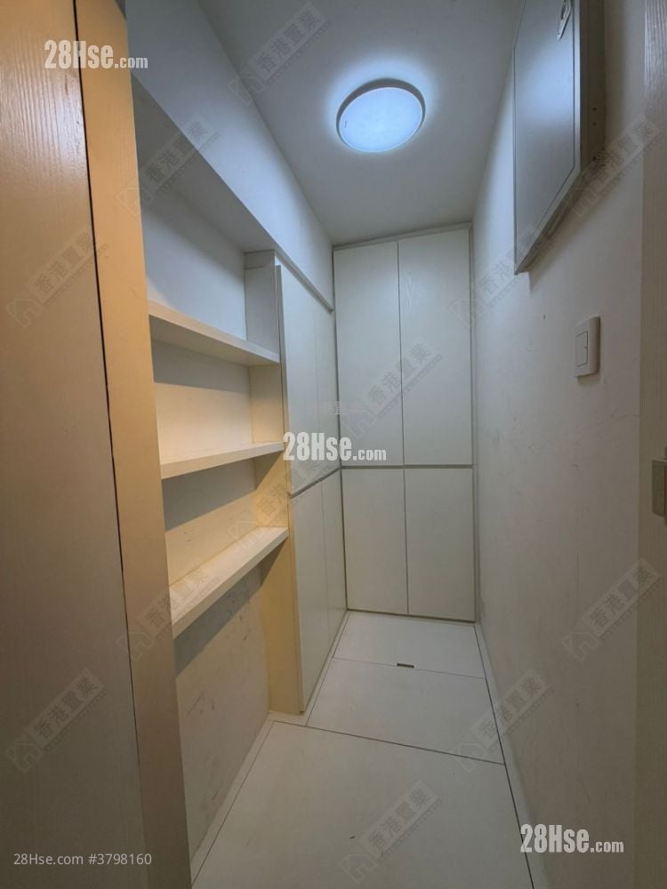 Taikoo Shing Rental 2 Bedrooms , 1 Bathroom 580 ft²