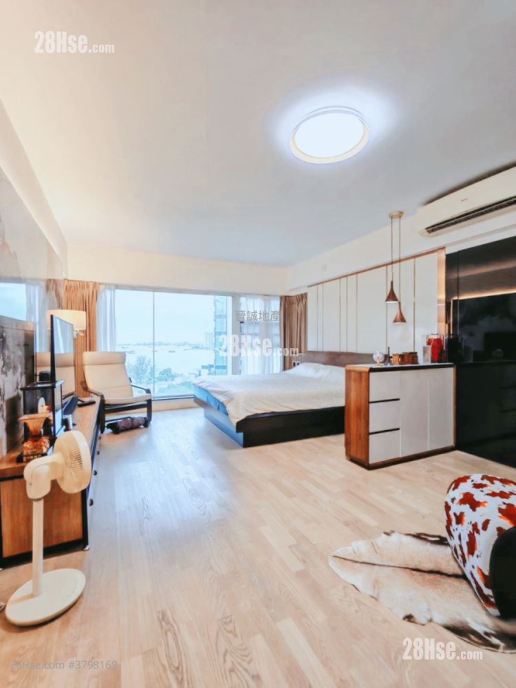 Palm Beach Sell 4 Bedrooms , 3 Bathrooms 1,603 ft²