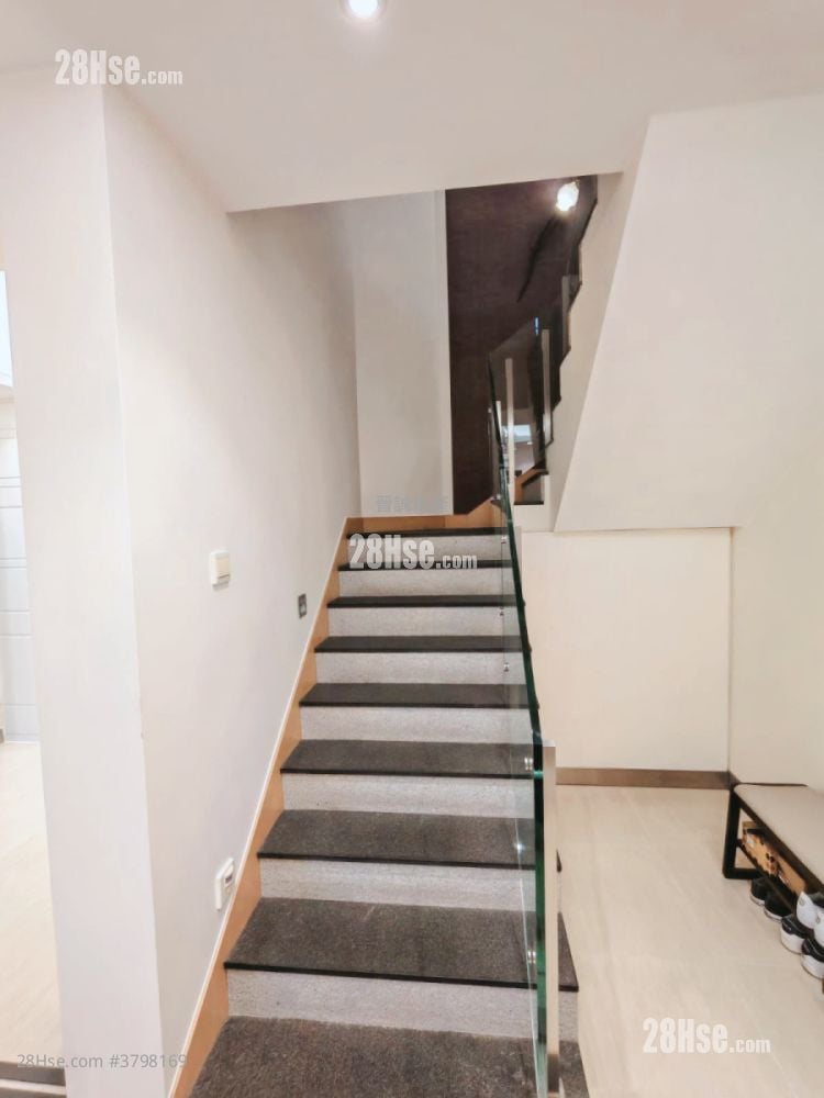 Palm Beach Sell 4 Bedrooms , 3 Bathrooms 1,603 ft²