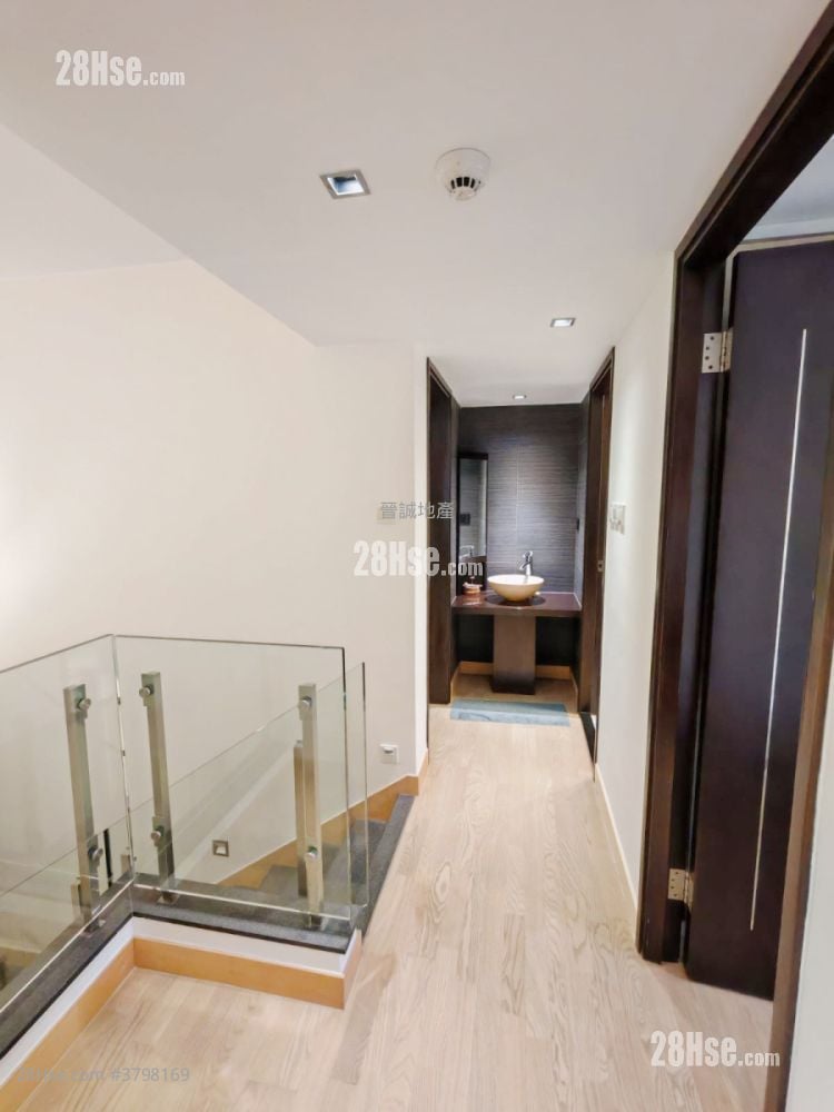 Palm Beach Sell 4 Bedrooms , 3 Bathrooms 1,603 ft²