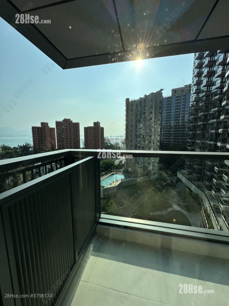 Gold Coast Bay Rental 1 Bedroom , 1 Bathroom 315 ft²