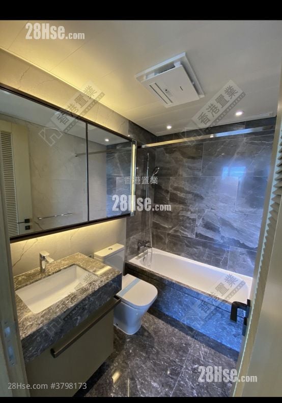 MALIBU 售盘 3 房 , 1 浴室 657 平方尺