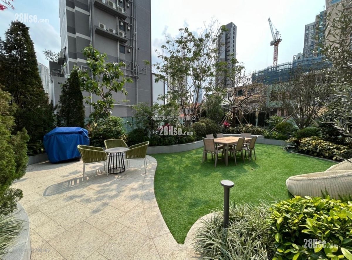 Eight Southpark Rental 1 Bedroom , 1 Bathroom 258 ft²