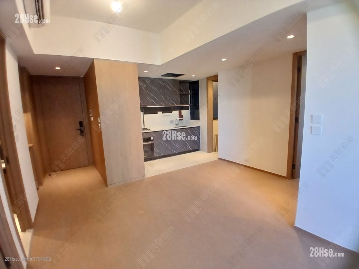 朗贤峯 售盘 3 房 757 平方尺