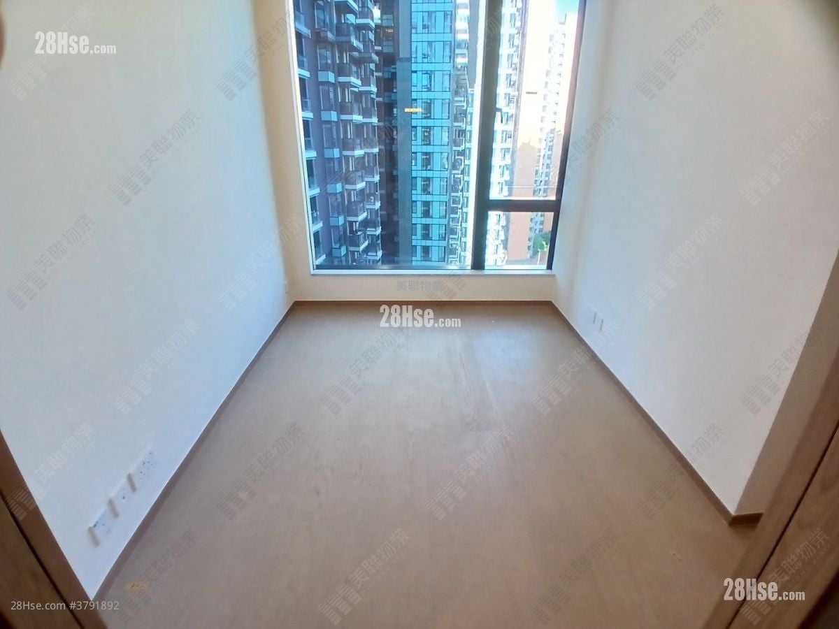 朗贤峯 售盘 3 房 757 平方尺