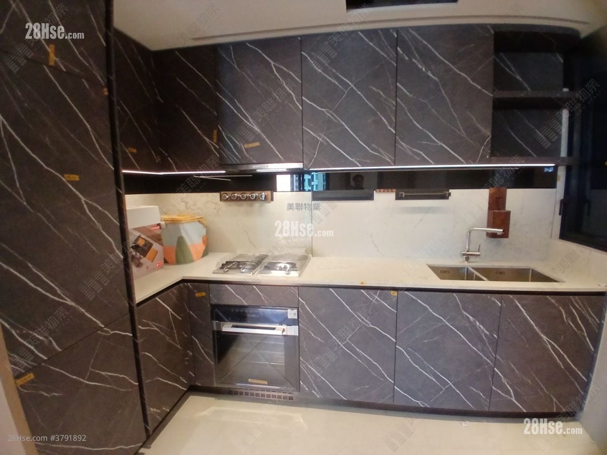 朗贤峯 售盘 3 房 757 平方尺