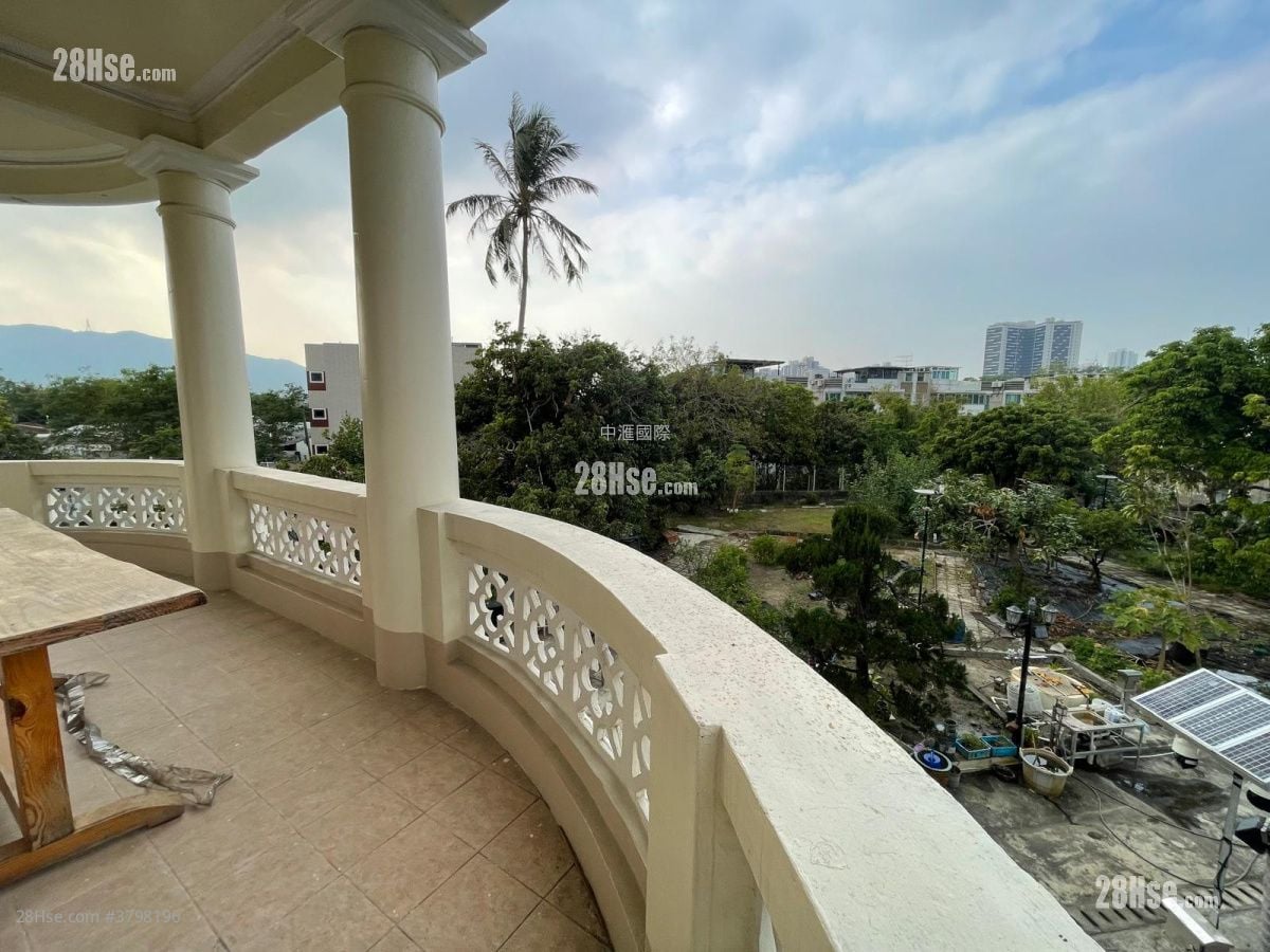 Lan Yam Lau Sell 6,000 ft²