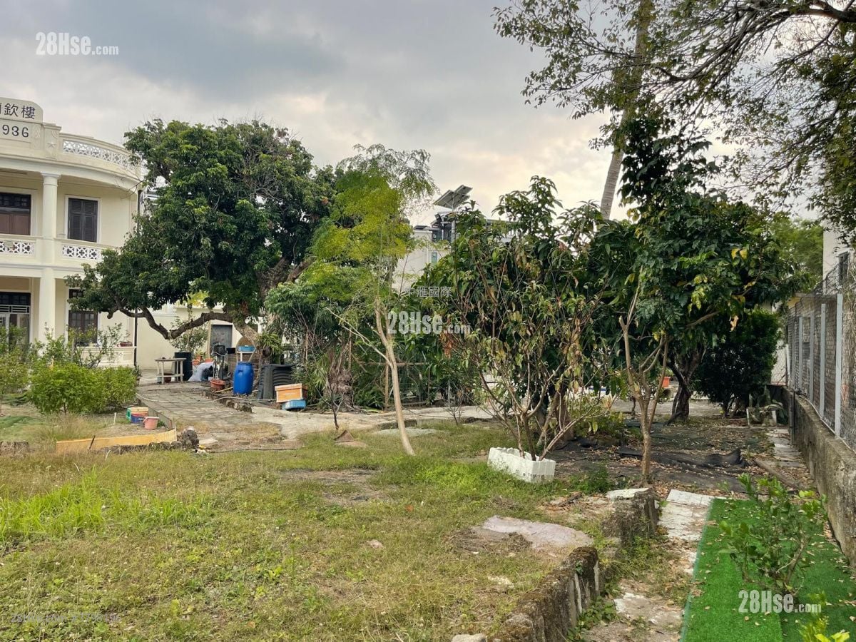 Lan Yam Lau Sell 6,000 ft²