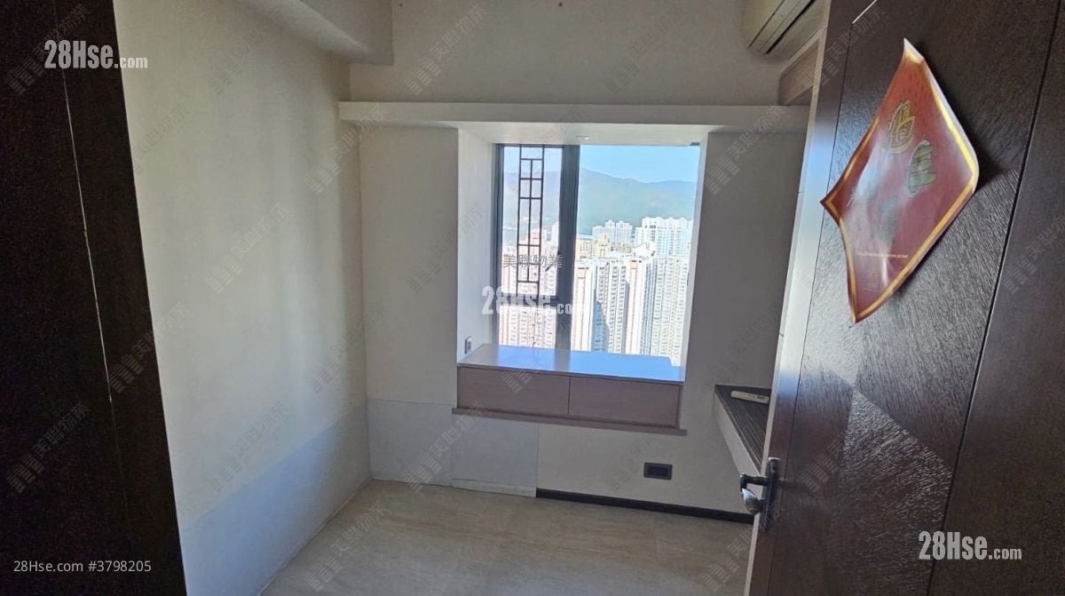 盈翠半岛 售盘 4 房 642 平方尺