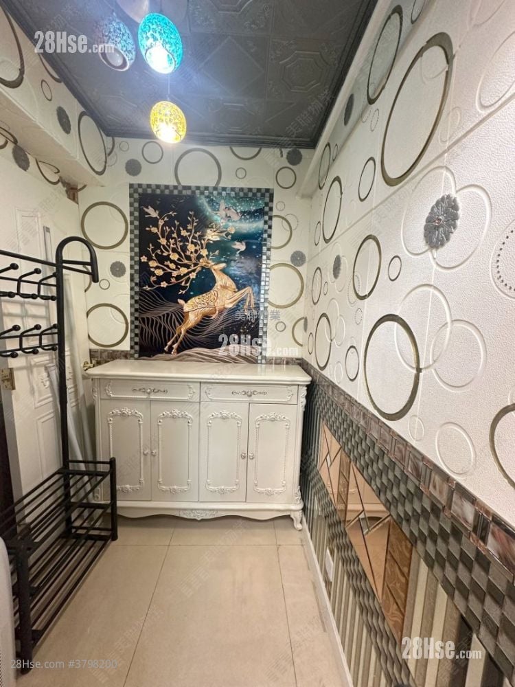 Vianni Cove Sell 3 Bedrooms 857 ft²