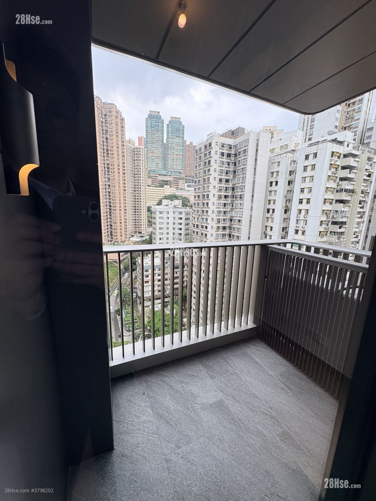 101 Kings Road 租盘 1 房 , 1 浴室 310 平方尺