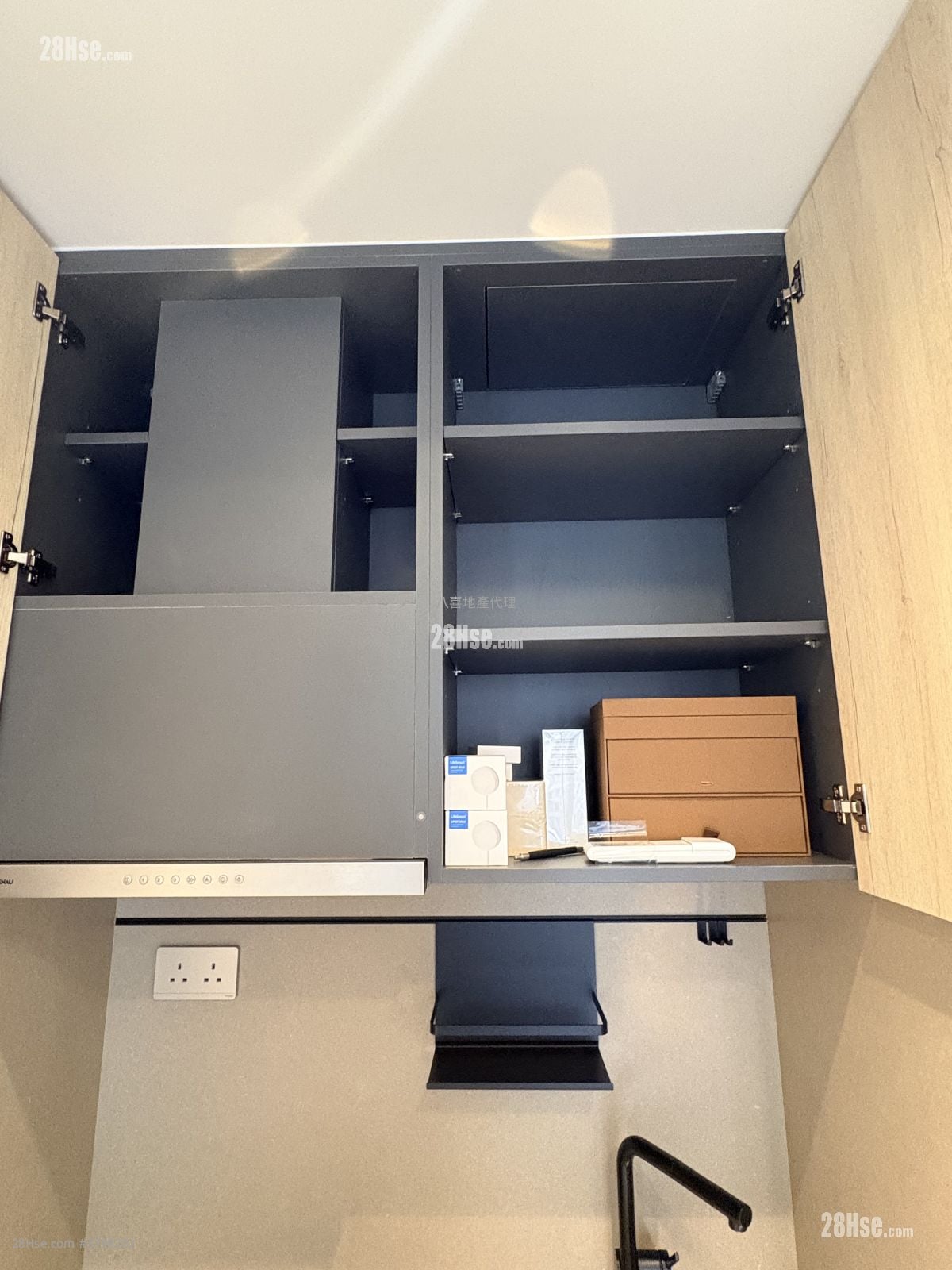 101 Kings Road 租盘 1 房 , 1 浴室 310 平方尺