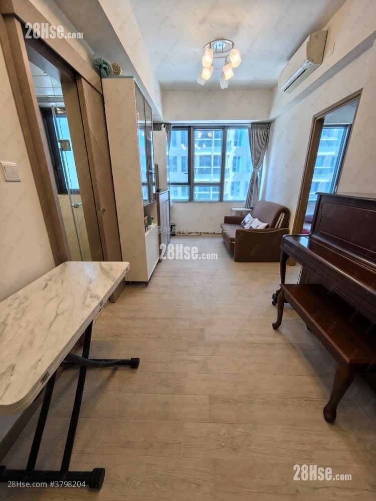 Astoria Crest Sell 2 Bedrooms 455 ft²