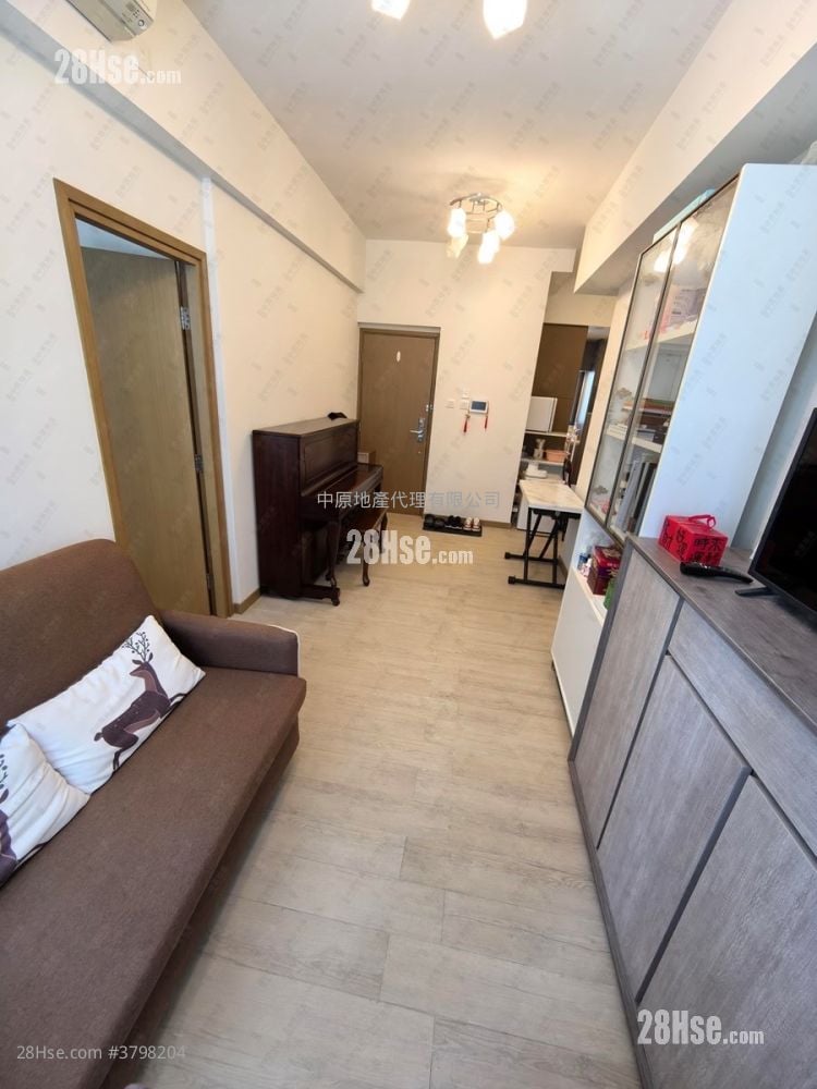 Astoria Crest Sell 2 Bedrooms 455 ft²